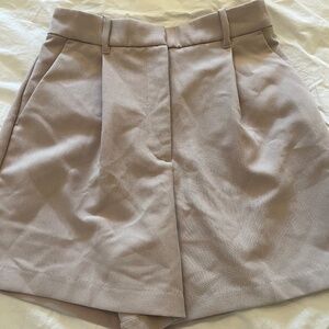 Abercrombie Ultra High Rise Tailored Shorts light taupe